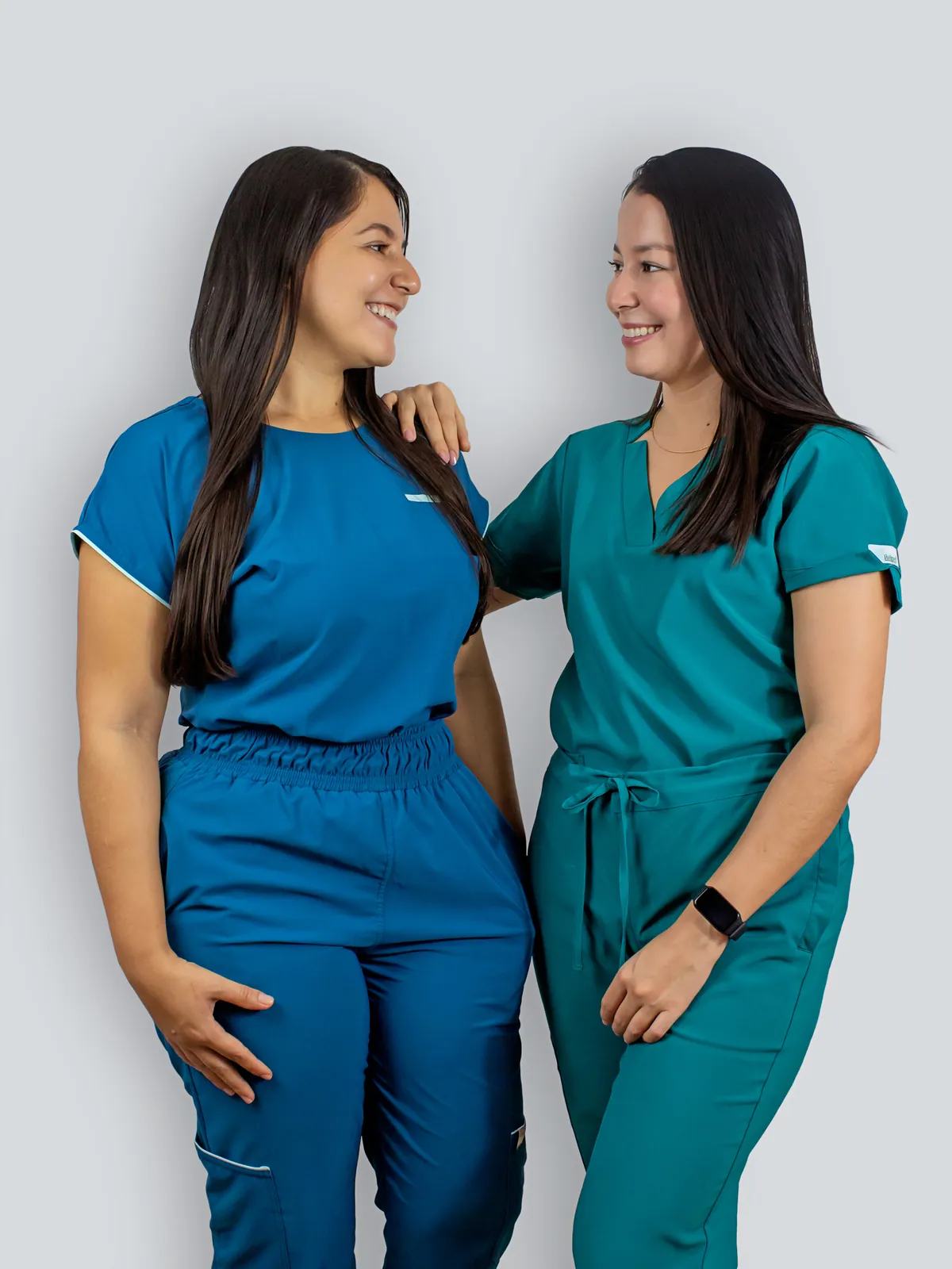 Lina y Aleja, hermanas y fundadoras de Aurea